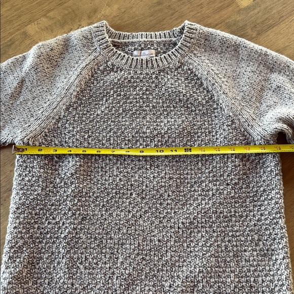 Gray Sweater - Picture 4 of 6